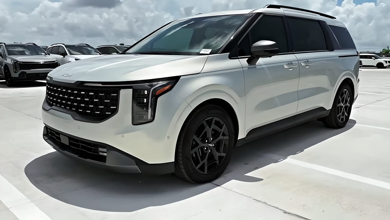 العائلية 1 سيارة عائلية